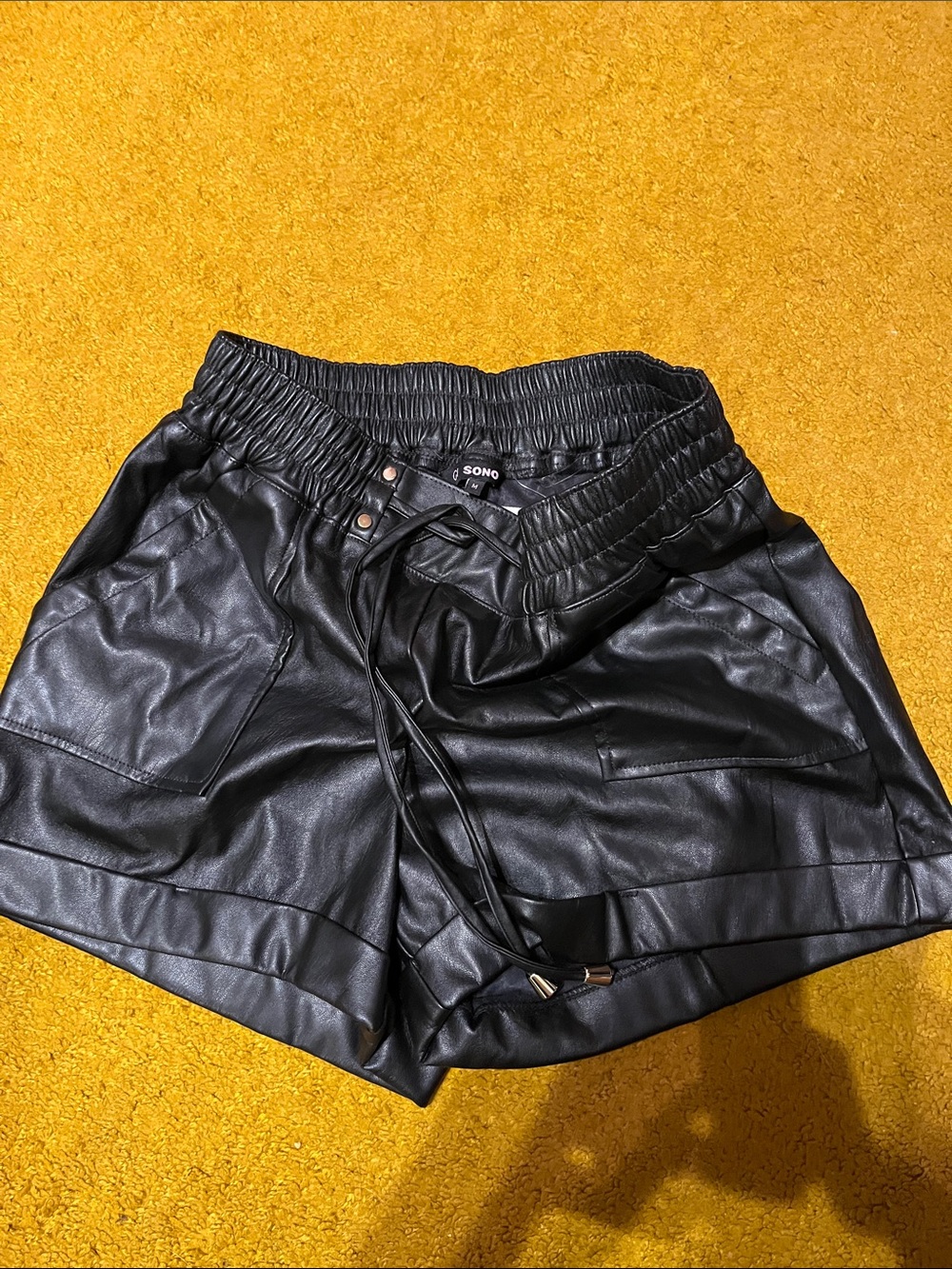 NEW “Ci SONO” Black Faux Leather High-Waist Drawstring Shorts,  Size MEDIUM